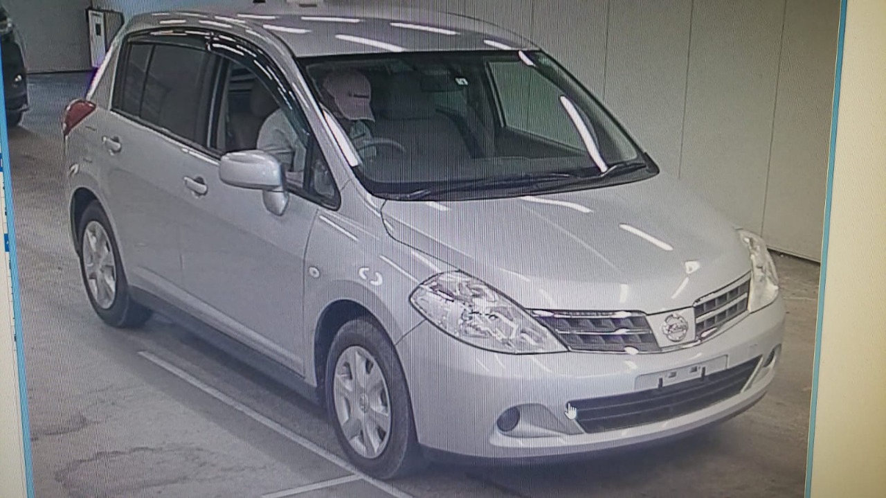 2011 Nissan TIIDA